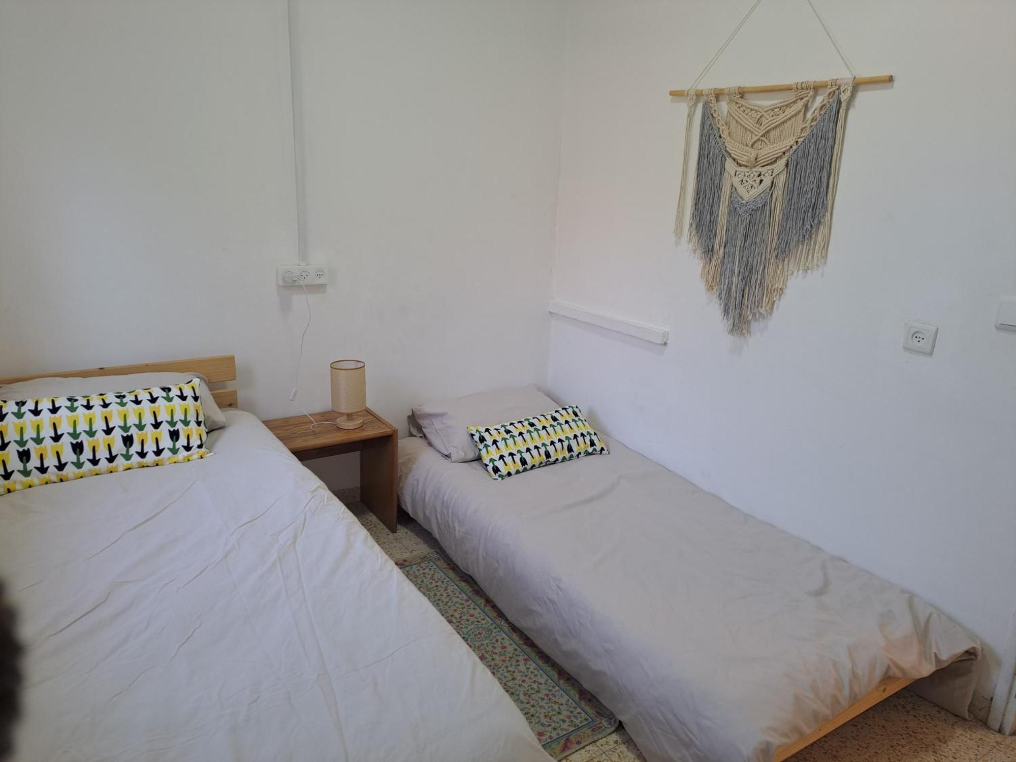 לטייל בחוץ להרגיש בבית Ferienhaus H̱efẕi Bah
